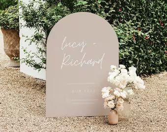 LoveandlunaCreations - Etsy UK Arched Wedding Sign, Signage Wedding, Cookie Wedding Favors, Beige Wedding, Large Sign, Welcome Sign Template, Etsy Wedding Favors, Cream Wedding, Neutral Wedding