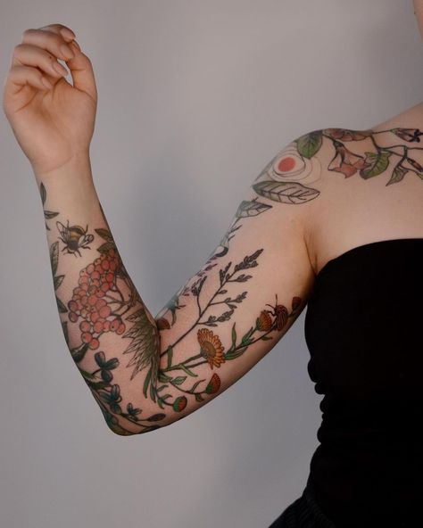 Mountain Ash Tattoo, Forest Floral Tattoo, Botanical Tattoo Sleeve Colour, Botanical Woman Tattoo, Color Tattoo Sleeve, Dark Forest Tattoo, Woodland Flower Tattoo, Flora Fauna Sleeve Tattoo, Fruit Tattoos