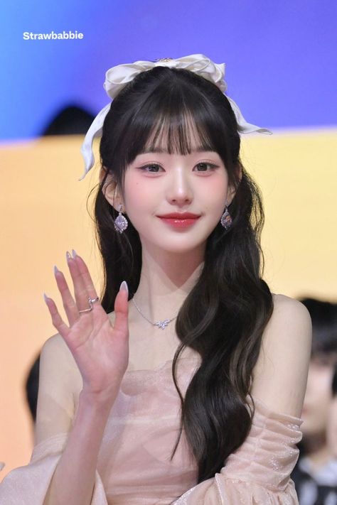 Jang Wonyoung Ive, Asian Makeup, Korean Celebrities, Beautiful Makeup, Korean Makeup, Korean Beauty, Ulzzang Girl, Makeup Inspiration, Korean Girl