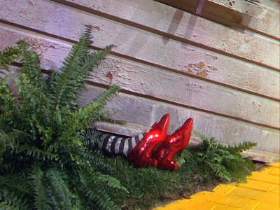 *THE WIZARD of OZ, 1939 ~ the witch's legs are crushed under the house from Kansas. Family Friendly Halloween Movies, Movie Countdown, Wizard Of Oz Witch, Swamp Party, Wizard Of Oz 1939, Glinda The Good, Witch Legs, Witch Of The West, Fan Theories