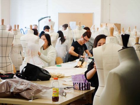 "Fashion Designer" Undergraduate Program - ESMOD Team Building Exercises, Paris Mode, Graduate Program, Flats Patterns, International School, Design Program, Secondary School, Team Building, Fashion Mode