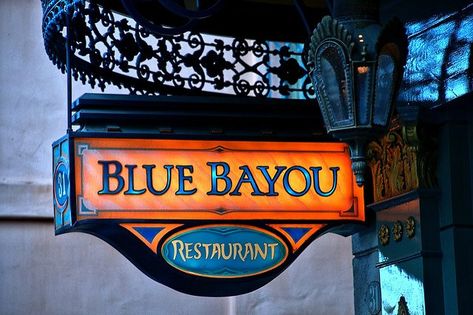 disneylandbluebayou Blue Bayou Disneyland, Best Disneyland Restaurants, Disneyland Restaurants, Disneyland Anaheim, Disneyland Food, Blue Bayou, Roy Orbison, Disneyland California, Disneyland Park