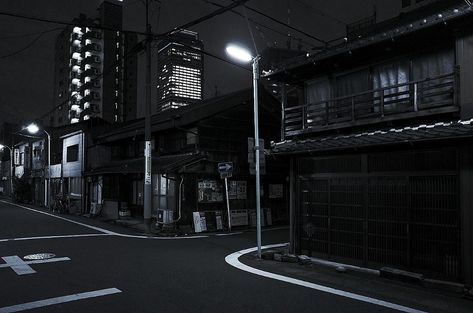 Dark City, Dark Paradise, Neon Aesthetic, Aesthetic Japan, Night Vibes, Night City, Night Aesthetic, Aesthetic Images, City Aesthetic