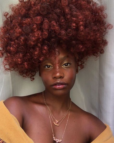 These Women Make Us Want To Go Red Dyed Curly Hair, Red Curly Hair, Diy Hair Color, Ginger Hair Color, Colored Curly Hair, Dyed Natural Hair, Dye My Hair, Red Hair Color, Hair Inspo Color