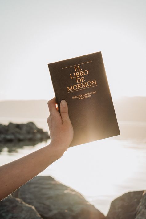 Sister Missionaries, Church Quotes, Spiritual Thoughts, Jesus Is Life, Book Of Mormon, Latter Day Saints, Dear God, Photography And Videography, Jesus Christ