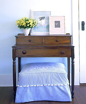 Gingham Gingham Footstool, Hallway Corner, Ottoman Ideas, English Interior, Slip Covers, Ottoman Slipcover, Antique Desk, Foot Stool, Blue Rooms