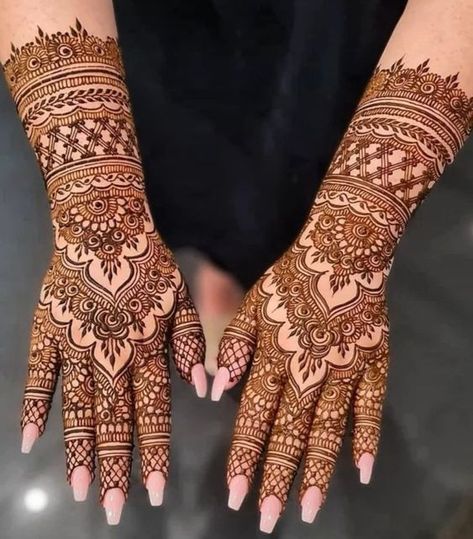 Brides Mehndi, Finger Designs, Henna Flowers, Mehendi Bridal, Mehndi Bridal, Henna Hands, Palm Henna, Henna Flower, Mehndi Designs Simple