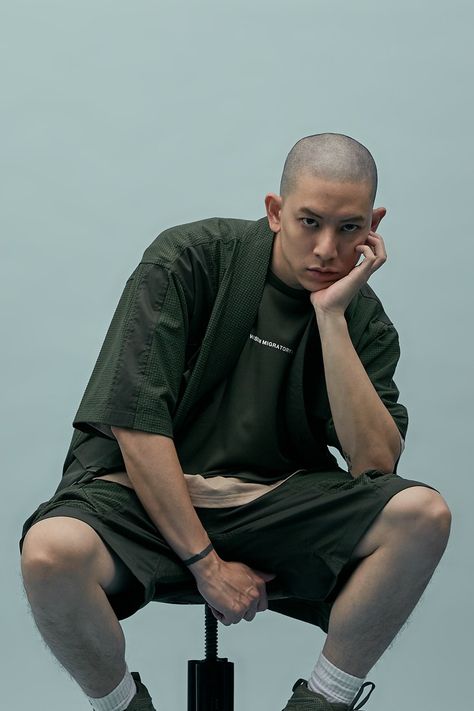 Wisdom Summer 2020 Collection Lookbook | HYPEBEAST Streetwear Photoshoot Ideas, Streetwear Poses, Mode Poses, Streetwear Photoshoot, Poses Men, Fashion Models Men, Shoot Poses, Studio Portrait Photography, Male Models Poses