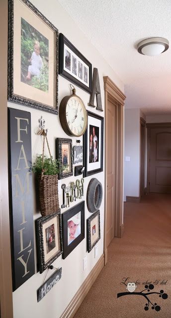 Wall Photography Ideas, Gallery Wall Design, Family Gallery Wall, Picture Gallery Wall, Family Photo Wall, Wall Photography, Family Wall Decor, Photo Wall Decor, Photo Wall Gallery