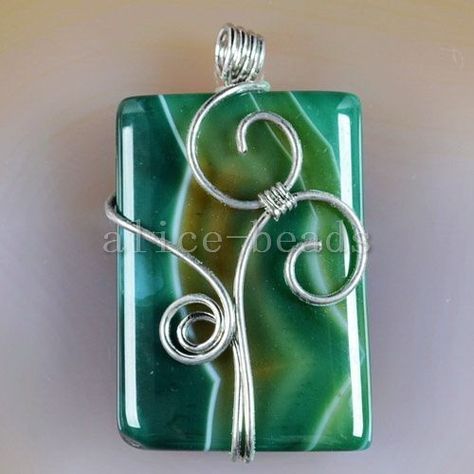 A nice way to wire wrap a square cabochon of gorgeous green Botswana! ~ Love this! ~SRG Agate Crafts, Wire Wrapped Stone Jewelry, Bijoux Fil Aluminium, Wire Jewelry Designs, Wire Wrapping Stones, Fused Glass Jewelry, Diy Wire Jewelry, Wire Work Jewelry, Handmade Wire Jewelry