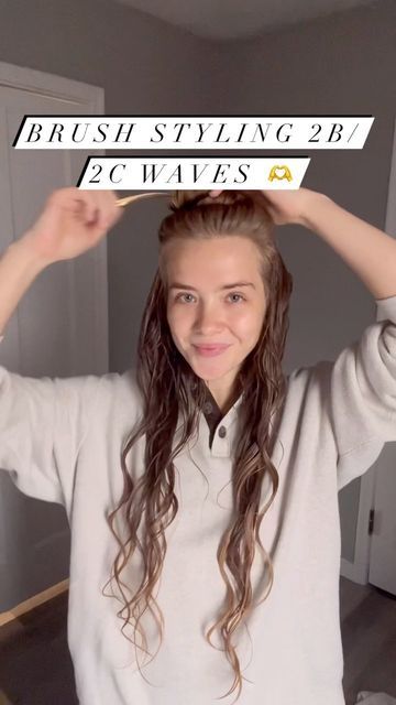 Defining Wavy Hair, Curling Hair With Denman Brush, Using A Denman Brush Wavy Hair, How To Denman Brush, Denman Brush For Wavy Hair, How To Curl Wet Hair With Brush, Wavy Hair Brush Styling, Denman Brush Tutorial Wavy Hair, How To Use Denman Brush On Wavy Hair