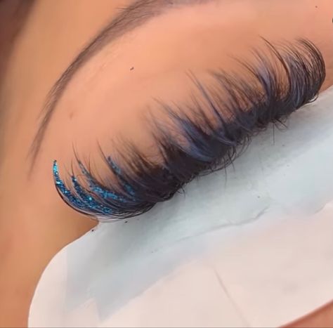 Lashes Extensions With Color, Pink Lash Extensions Styles, Volume Lashes With Color, Sparkly Lash Extensions, Mega Volume Lash Extensions With Color, Lash Extensions Styles With Color, Glitter Eyelash Extensions, Colorful Eyelash Extensions, Glitter Lashes