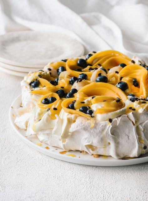 You can’t have Christmas without a pav – this is one of my favourite fruit topping combinations. Pavlova Toppings, Recipe With Mango, Passion Fruit Syrup, Pavlova Recipe, Fruit Toppings, Christmas Lunch, Artisan Food, Dessert Dishes, Roasted Almonds