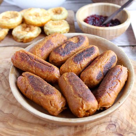 Tofu Sausage Recipe (Vegan, Gluten Free) - Vegan & Gluten-Free Meals Under 400 Calories – Magical Life of Fruit Tofu Sausage Recipe, Tofu Sausage, Best Burger Seasoning, Burger Recipes Seasoning, Yorkshire Pudding Wrap, How To Store Bananas, Meals Under 400 Calories, Sausage Seasoning, Burger Seasoning