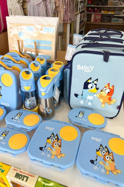 The Bluey B Box lunch range has everything you need for daycare, kindy and school! Choose from a range of products to meet your little ones needs. Back To School Products, Bluey Toys For Kids, Bluey Merch, Bluey Toys, Bluey Stuff, Paw Party, Best Christmas Toys, Classy Kitchen, Kids Toy Shop