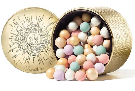 Guerlain Golden Bloom Holiday 2020 Collection and Pearl Glow Collection Chinese New Year 2021 Collection Bee Makeup, Guerlain Makeup, Best Highlighter, Green Pearls, Luxury Makeup, Lipstick Shades, Loose Powder, Find Beauty, Natural Glow