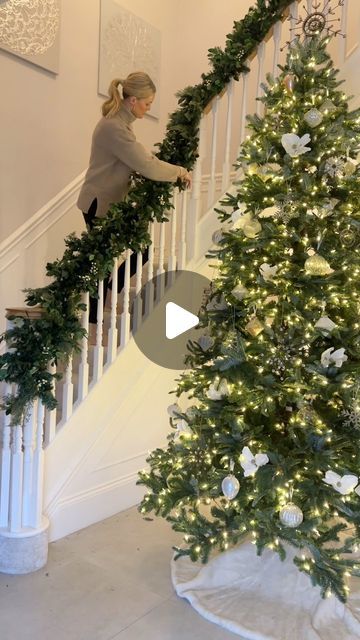 Becks Doyle on Instagram: "Just the table to go now and we are all set for the big day. My Christmas work party tonight, I’ve got lots of lovely things planned for my team and I can’t wait! Garland @balsamhilluk (pr) #garland #stairgarland #christmasgarland #garlands #staircase #hallwaydecor #hallwayinspo #christmas2023 #christmashome #christmashomedecor #christmashome #christmasmood #christmastree #christmastime #christmasdecorations" Christmas Decor Staircase, Garland On Staircase Christmas, Stairway Decorating Christmas, Garland Stairs, Staircase Christmas Decor, Stairway Garland, Christmas Work Party, Banister Garland, Garland Staircase