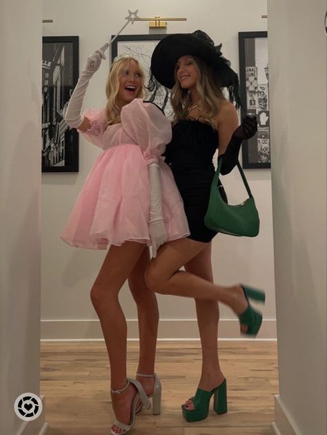 Blonde Halloween Costumes, Wicked Costumes, Cute Group Halloween Costumes, Bff Halloween Costumes, Best Friend Halloween Costumes, Trio Halloween Costumes, Hot Halloween Outfits, Pretty Halloween Costumes, Duo Halloween Costumes