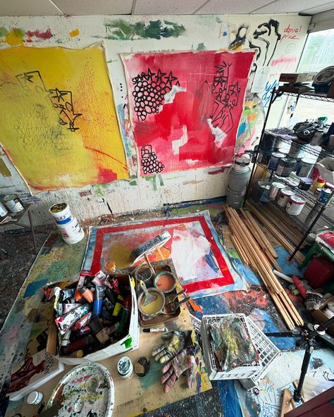 #studio #artspace #artist #bostonartist Retro Art Studio, Personal Art Studio, Italian Art Studio, Funky Art Studio, Art Studio In Apartment, Art Club Aesthetic, Artist Studio Aesthetic, Todd Tolansky, Art Studio Aesthetic