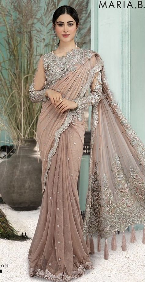 Cream Sari, Desi Clothing, Designer Sarees Wedding, Indian Sari Dress, Fancy Sarees Party Wear, Saree Designs Party Wear, Ghagra Choli, Pakistani Wedding Dresses, Lemon Cream