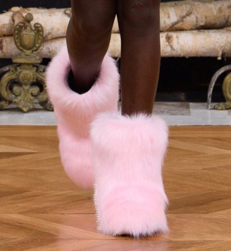 Pink fluffy boots 2023 Boots, Fluffy Boots, Feng Chen Wang, Fluffy Shoes, Fuzzy Boots, Pink Boots, Pink Fur, Faux Fur Boots, Pink Girly Things