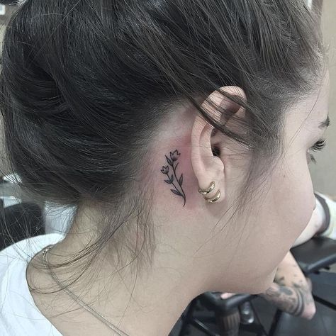 Back Ear Tattoo, Bird Silhouette Tattoos, Grey Ink Tattoos, Behind Ear Tattoos, Ear Tattoos, Silhouette Tattoos, Disney Tattoo, E Tattoo, Diy Tattoo