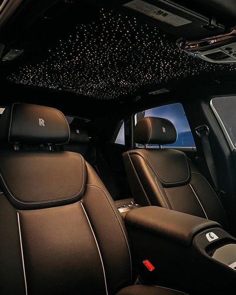 Starlight Headliner inside the Rolls-Royce Ghost Black Badge✨ #RollsRoyceCLE Starlight Headliner, Rolls Royce Ghost Black, Rolls Royce Interior, Aesthetic Car Accessories, Tokyo Drift Cars, Hd Photography, Inside Car, Rolls Royce Wraith, Car Backgrounds