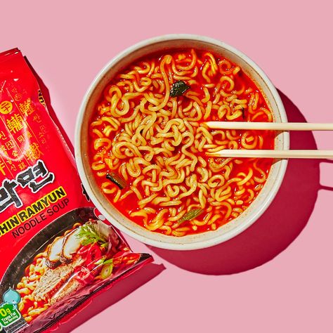 Everything’s Changing—Except For My Love For Shin Ramyun | Bon Appétit Ramyun Aesthetic, Korean Instant Noodles, Spicy Ramen Noodles, Shin Ramyun, Korean Noodles, Spicy Ramen, Ramen Noodle Soup, Instant Ramen, Filling Dinner