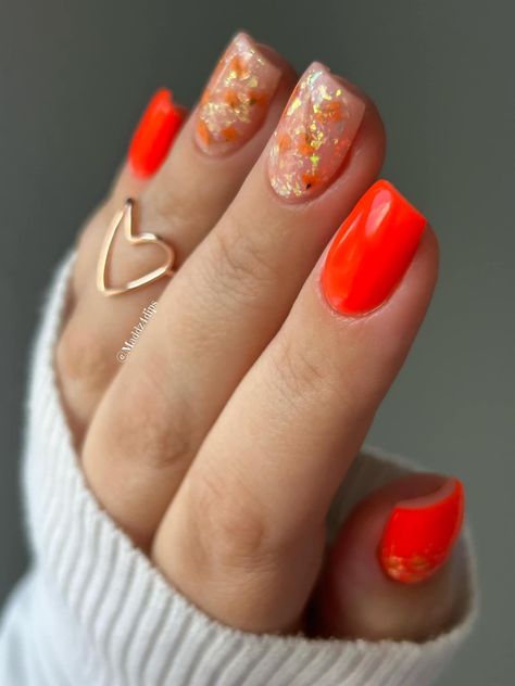 Neon Orange Gel Nails Short, Orange Red Nails Design, Nail Art Orange, Cute Simple Nails, Lovely Nails, Orange Outfit, Nail Colours, Red Nail Designs, Cute Gel Nails