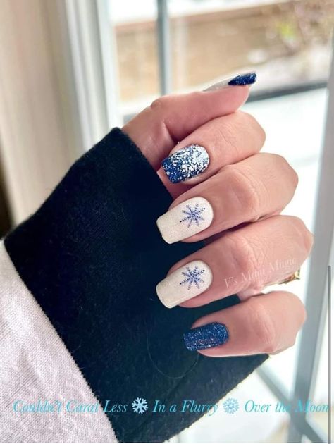 Wonderland Nails, Colorstreet Combos, Mani Ideas, Glitter French Manicure, Nail Color Combos, Mixed Mani, Christmas Gel Nails, Dry Nail Polish, Snowflake Nails