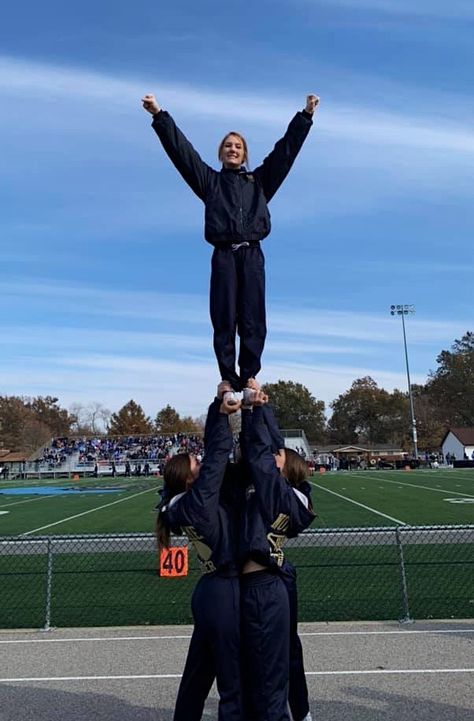 Cheer Practice Aesthetic, Cheer Aesthetic, Cheer Games, Cheer Flyer, Cheerleading Bags, Cheer Dance Routines, Cheer Season, Sideline Cheer, Cheer Things