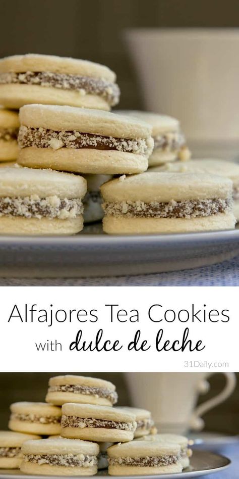 Latin American Alfajores Tea Cookies with Dulce de Leche American Sandwich Recipes, Latin Dessert Recipes, Victoria Kitchen, Cuban Desserts, Latin Desserts, Tea Cookie, Mexican Cookies, 31 Daily, 2 Cookies