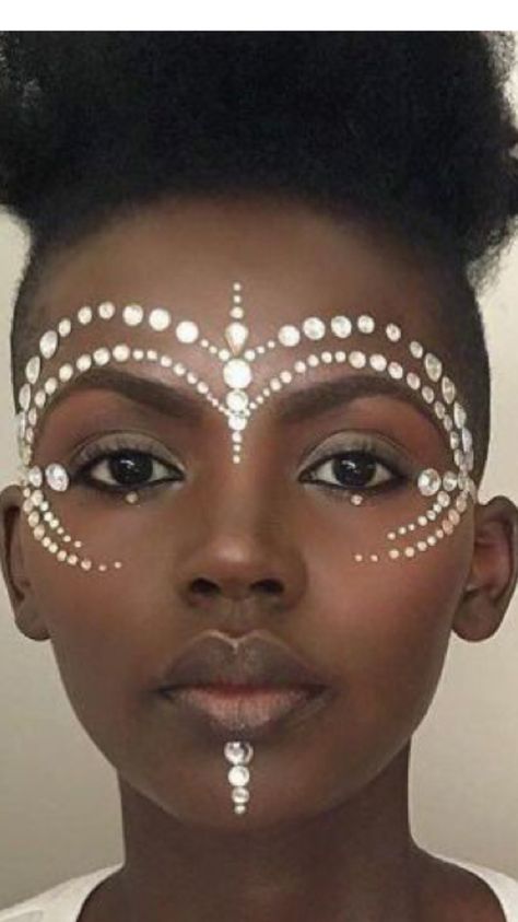 African Face Paint, African Makeup, Fantasy Make-up, White Face Paint, Face Jewelry, Festival Face, Carnival Makeup, Festival Makeup, White Face