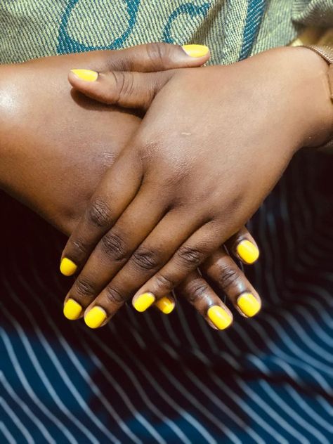 #short gel nails Short Gel Nails Yellow, Gel Nails Yellow, Yellow Nails Short, Short Yellow Nails, Subtle Manicure, Loc Care, Nails Yellow, Short Gel Nails, Nice Nails