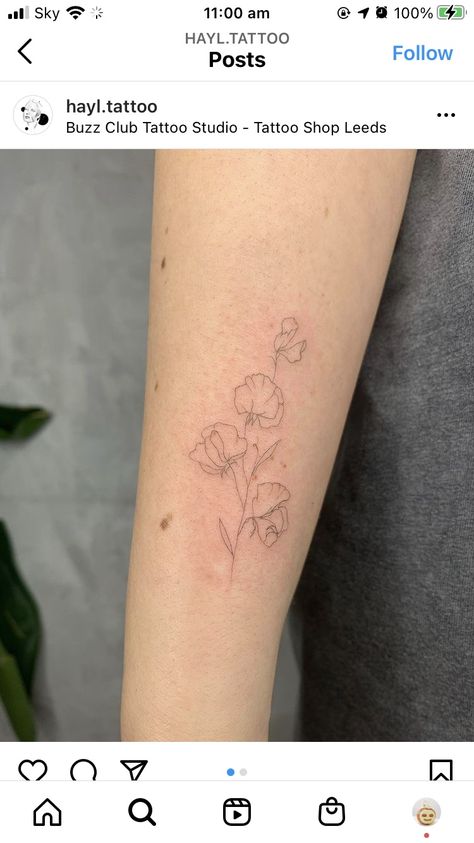 Marigold Tattoo, Marsh Marigold, Tattoo Inspo, Mini Tattoos, Leaf Tattoos, Maple Leaf Tattoo, Triangle Tattoo, Tatting, Tattoos