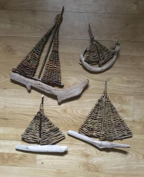 Corkscrew Willow Crafts, Woven Ornaments, How To Prepare Willow For Weaving, Willow Weaving Garden, Ivy Basket Weaving, Branch Weaving, Willow Weaving Sculpture, Seaside Theme, Willow Weaving