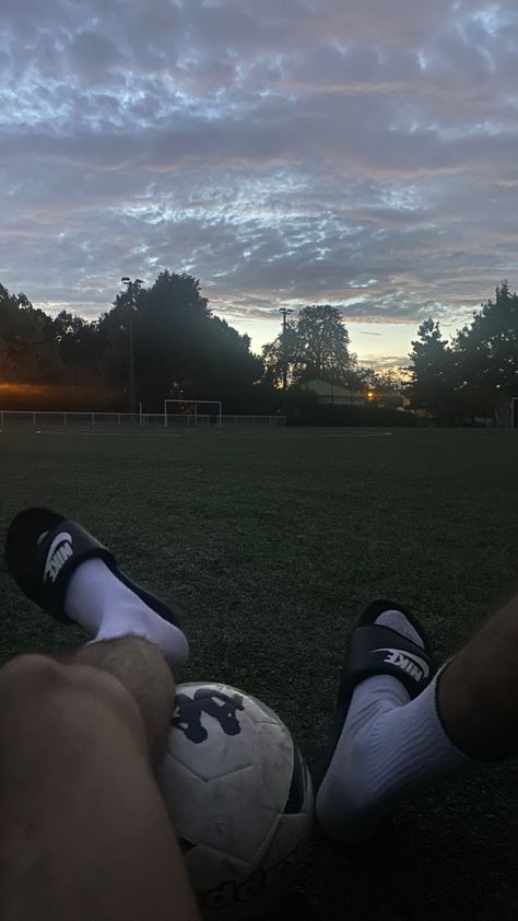 Guy Soccer Aesthetic, Football Guys Aesthetic, Guy Playing Soccer Aesthetic, Soccer Aesthetic Men, Soccer Guy Aesthetic, Football Men Aesthetic, Sports Guy Aesthetic, Football Ball Aesthetic, Night Football Snap