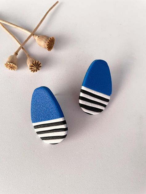 Royal Blue Stripe Polymer Clay Earring / Modern Stud Jewelry / Classy Perfect Gift for her / Cute Statement Earring Jewelry Classy, Classy Earrings, Clay Earring, Statement Earring, Stud Jewelry, Modern Earrings, Diy Schmuck, Perfect Gift For Her, Etsy Handmade