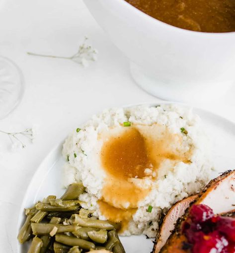 This Keto Brown Gravy only requires 6 ingredients and can be ready in under 5 minutes. Pour over cauliflower mash or turkey. Only 1 NET CARB. Whole30, Keto, Paleo and Gluten Free. Keto Brown Gravy, Paleo Gravy, Healthy Thanksgiving Recipes, Cauliflower Mash, Whole30 Keto, Smothered Pork Chops, Healthy Thanksgiving, Brown Gravy, Keto Paleo