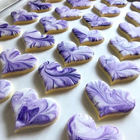 Marbled hearts always make me happy 😊 #decoratedcookies #royalicing #marbledcookies #marbleicing #purple #heart #heartcookies… Purple Cookies, Frosting Ideas, Heart Cookie, Heart Shaped Cookies, Cookie Frosting, Cookie Icing, Heart Cookies, Valentine Cookies, Iced Cookies