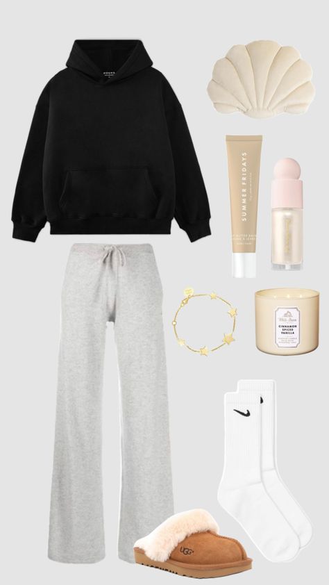 #outfitinspo Cool Sweatpants, Sweatpants Outfit Ideas, Sweatpants Outfits, Cozy Sweatpants, Baggy Sweatpants, Skandinavian Fashion, Sweatpants Outfit, Casual Preppy Outfits, Outfit Inspo Casual