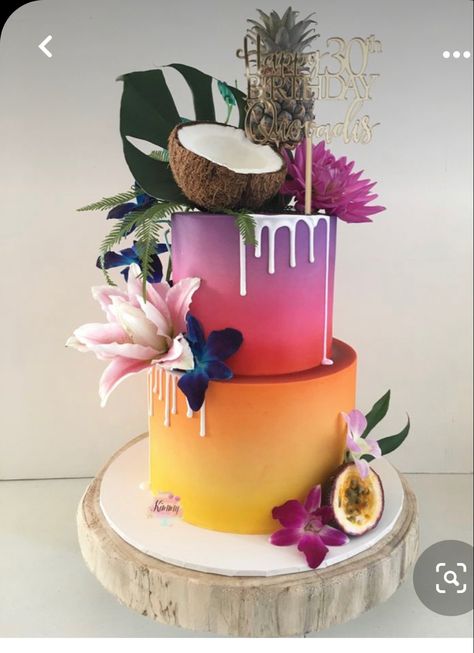 Tropical 30th Birthday Cake, Tropical Party Birthday, Tropical Themed Cake Ideas, Tropical Glam Cake, Havana Themed Cake, Tropical Cake Decorating Ideas, Miami Theme Cake, Hawian Theme Cake, Tropical Cake Ideas Hawaiian Theme