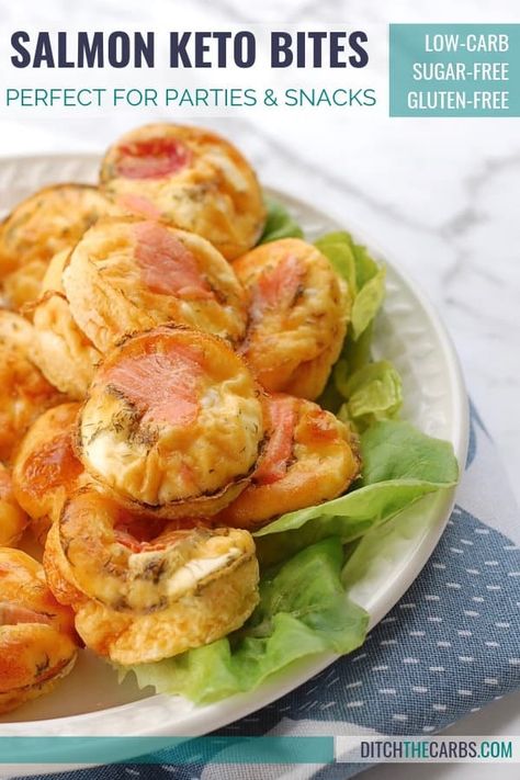 Keto salmon and cream cheese bites are the perfect keto lunch and keto snack. #ditchthecarbs #ketosnack #ketolunch #lowcarbsnack #ketosalmon #lowcarbsalmon Keto Lox And Cream Cheese, Keto Smoked Salmon Recipes, Smoked Salmon Snacks Healthy, Keto Salmon Bites Air Fryer, Keto Salmon Croquettes, Pancakes Low Carb, Low Carb Salmon, Keto Salmon, Salmon Cream Cheese