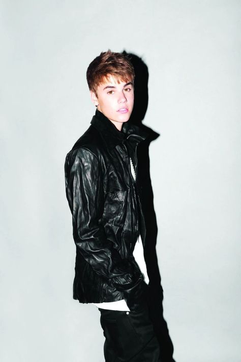 justin bieber under the mistletoe promo Justin Bieber 16, Justin Bieber Mistletoe, Justin Bieber 2011, Justin Bieber Photoshoot, Justin Bieber Baby, Believe Tour, Justin Bieber Posters, Justin Bieber Images, Justin Bieber Photos