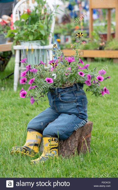 Plant Privacy Screen, Unusual Garden Planters, Garden Design Pictures, Large Garden Pots, Gardening Crafts, Creative Garden Decor, Garden Plant Pots, Large Flower Pots, Garden Decor Projects