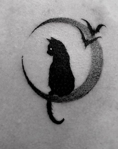 Gotik Tattoo, Halloween Film, Tattoo Zeichnungen, Creepy Halloween Decorations, Halloween Tattoo, Orange Decor, A Black Cat, Creepy Halloween, Pretty Tattoos