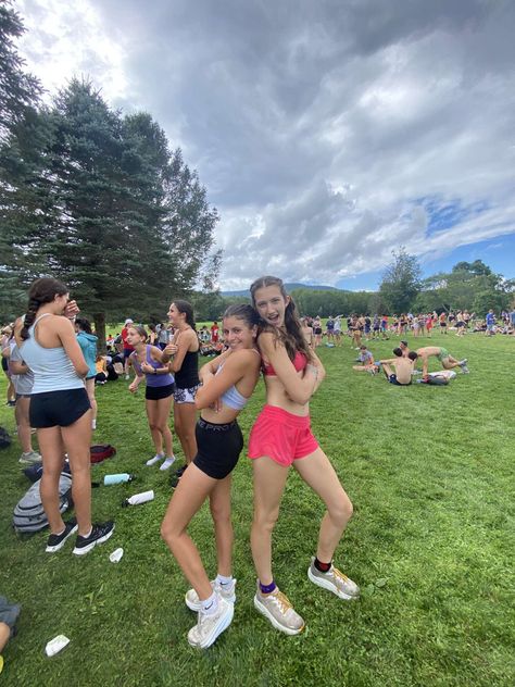 Xc Pictures Photo Ideas, Track And Field Pictures, Cross Country Motivation, Running Vibes, Running Fits, Xc Running, Running Pictures, Running Aesthetic, Camping Pics