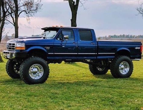 1997 F250 Powerstroke, 1997 Ford F350 Lifted, Ford Obs, 1997 Ford F350, Old Ford Truck, Big Ford Trucks, Diesel Trucks Ford, Country Trucks, Obs Ford