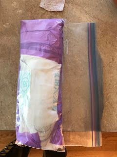 Milk Monster Mom: World's Best Perineum Ice Packs Tucks Pads, Homemade Ice Pack, Diy Ice Pack, Wet Spot, Ice Packs, Scotch Tape, After Birth, Post Partum, Cold Pack