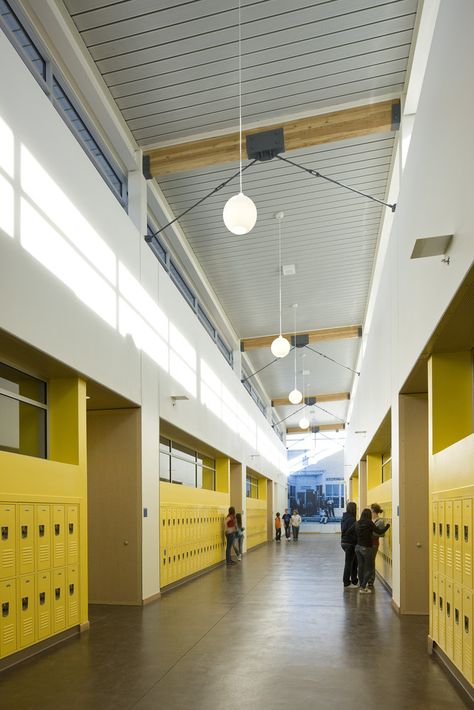 High School Design, School Building Design, College Architecture, School Hall, School Hallways, American High School, Future School, School Interior, Tate Gallery